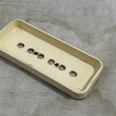 Vintage 1971-1972 Gibson Embossed Logo '58 (54) Les Paul Goldtop P-90 Pickup Cover #1 Rare image 7