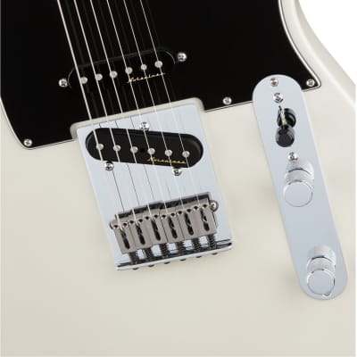 Fender Deluxe Nashville Telecaster Electric Guitar Maple Fingerboard, White Blonde w/ Deluxe Gigbag image 3