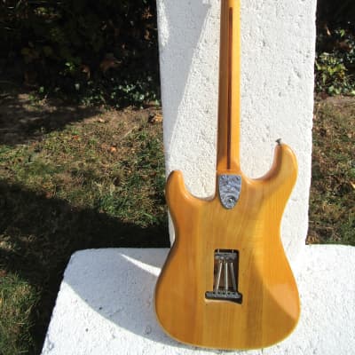 Joo Dee Stratocaster Guitar, 1970's, Japan, Dyna Gakki Factory,Very Good image 8