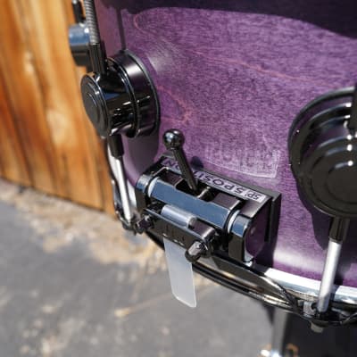 DW USA Collectors Series - Lavender Satin Oil - 6.5 x 14" Pure Maple SSC /VLT Shell Snare Drum w/ Black Nickel Hdw. (2023) image 7