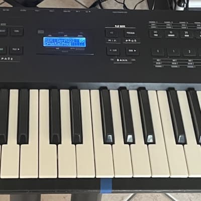 Alesis QS7.1