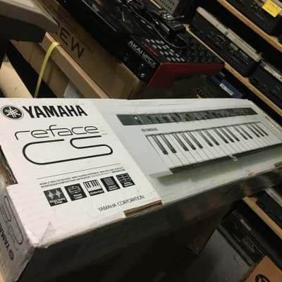 Yamaha Reface CS Mobile Mini Vintage Synth //ARMENS//