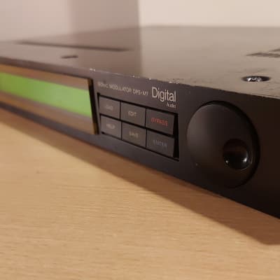 Sony DPS-M7 Sonic Modulator digital FX unit image 2