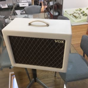 Vox V112TV 1X12 Extension Cab Cream