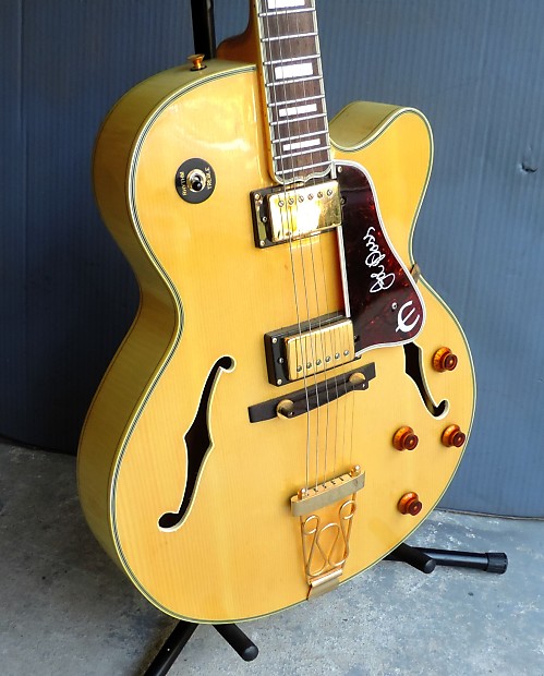 Epiphone Joe Pass Emperor Ⅱ 1990年代です。 1990s Epiphone Joe Pass Signature Emperor II