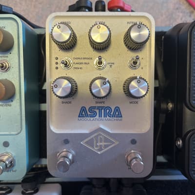ギター UAFX Astra Modulation Machine astra_gallery_1_e6dfeb1d-2f96-