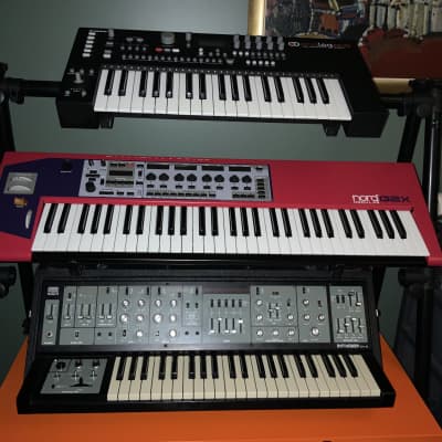 Nord Modular G2X 61-Key Synthesizer 2004 - 2009 - Red