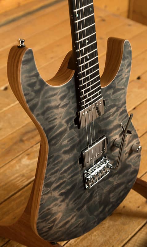ギター Mayones Aquila Antique Black Custom Mayones Aquila Cardinal Antique Black | USA