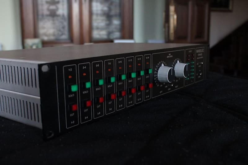 配信機器・PA機器・レコーディング機器 Maselec STM-822 Analogue Mixer Maselec STM-822 Analogue Mixer 2018 - Black | Reverb