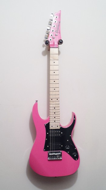 Ibanez mikro deals pink