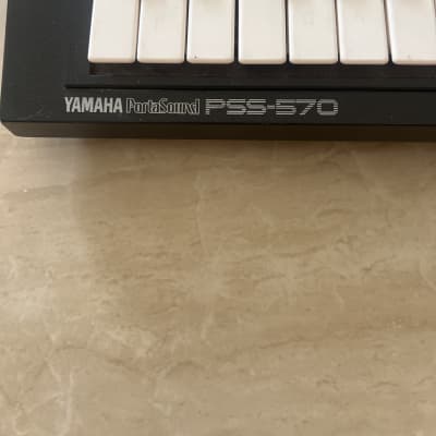 Yamaha PSS-570 FM Synthesizer image 2