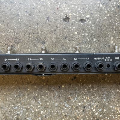 Accel FX8 Command Center 8 Loop Programmable Switcher - Black image 6