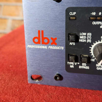 dbx iEQ15 Intelligent Dual 15-Band Graphic EQ | Reverb