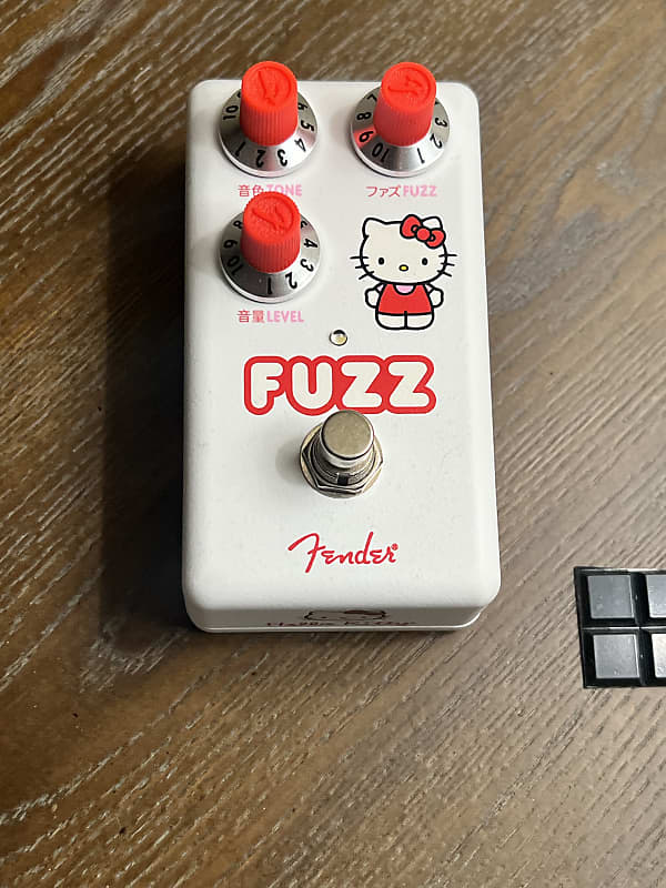 Fender Hello Kitty Fuzz
