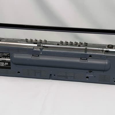 1990s Sharp WQ-571Z(BK) AM/FM Aux-in Radio Cassette Player Boombox Ghettoblaster - WORKING image 6