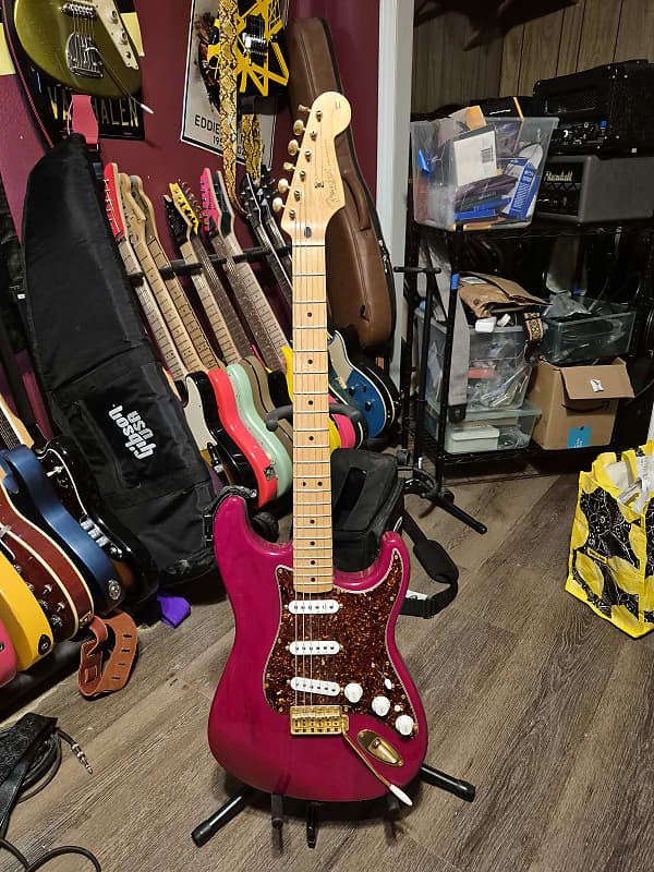 Fender Deluxe Players Stratocaster | Reverb