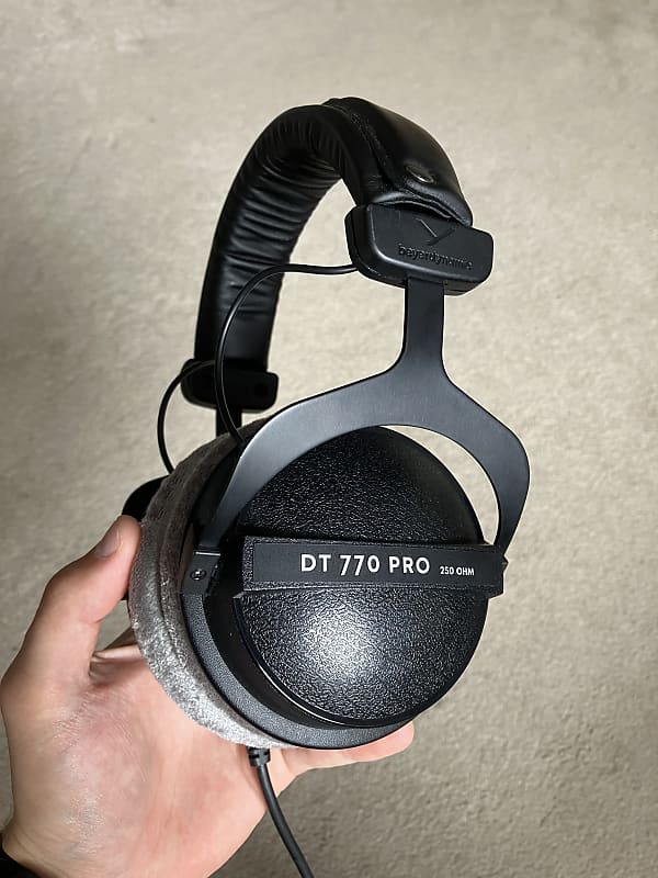Beyerdynamic DT 770 Pro 250 Ohm 2010s - Black image 1