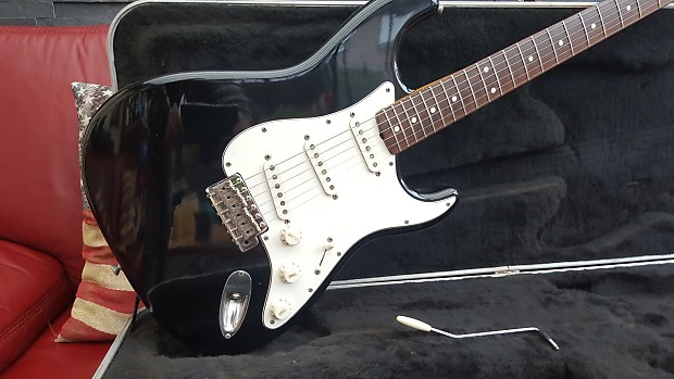 Fender Stratocaster  JV ST-115-62   Highest end model Japan 1983 black image 1