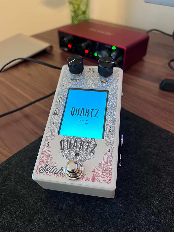 Selah Quartz v3 2019 White Reverb