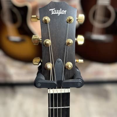 Taylor 214ce DLX with ES2 Electronics | Reverb Canada