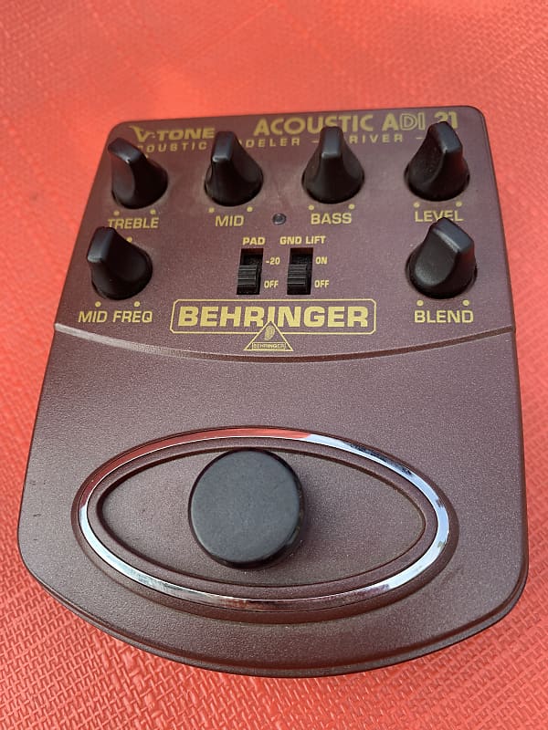 Behringer ADI 21