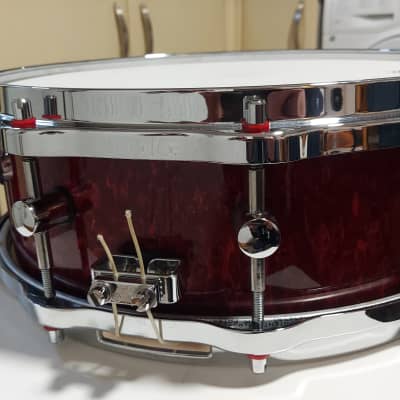 Sonor Delite  Snare Drum 14"x5"- Red  Birdseye Cherry image 9