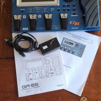 Roland GR-55 Guitar Synth with P/S & Manual