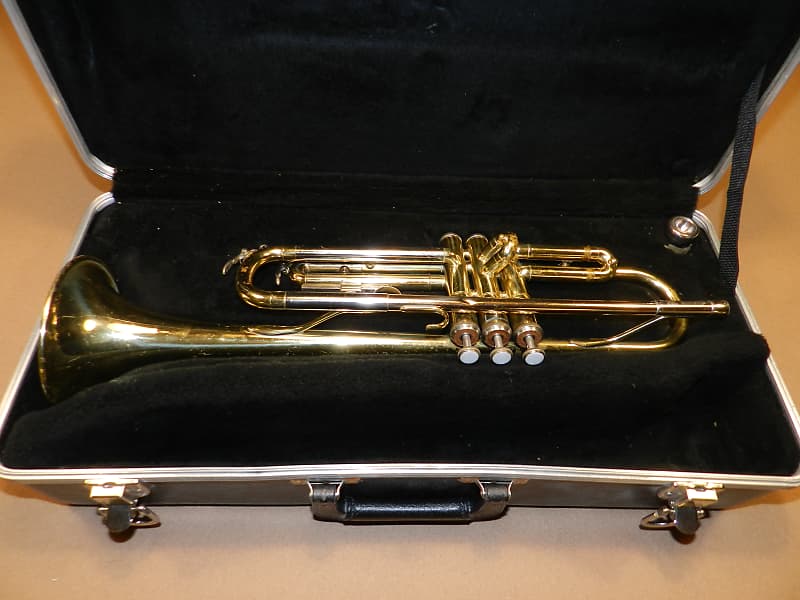 Yamaha YTR-2320 Trumpet | Reverb