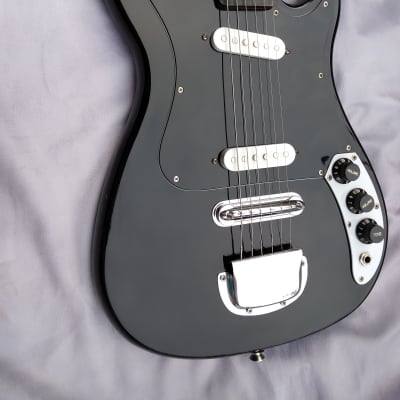 CMI E200 Electric Guitar 1986 Black for sale