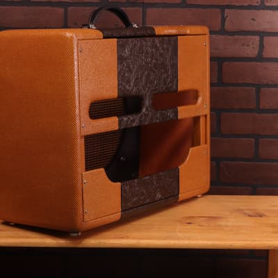 Two Tone Tweed Narrow panel 5e3 /Western Tolex/Black piping and handle image 5