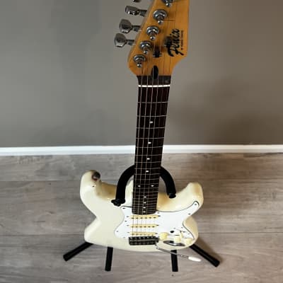 Fenix Stratocaster 1987 by Young Chang Vintage White image 8