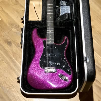 Moollon Stratocaster Purple Sparkle Matching Headstock 2015 - RARE !! image 4