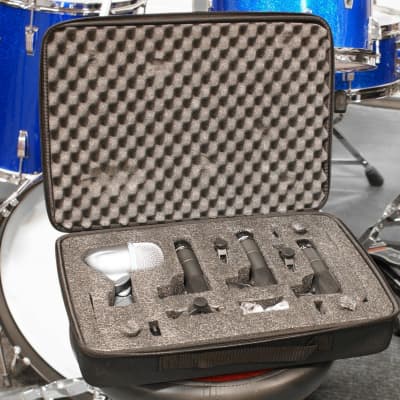 Shure DMK57-52 Drum Microphone Kit (3) SM57, (1) Beta 52A,  Padded Case image 3