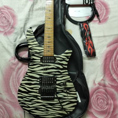 Limited 1990's). YAMAHA Japan Tak Matsumoto ( Bz)Signature