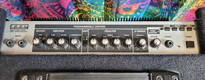 Roland DB-500 D-Bass 2-Channel 160-Watt 1x12