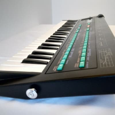 Yamaha DX100 Programmable Algorithm Synthesizer | Reverb UK