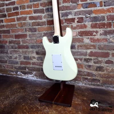 Nashville Guitar Works NGW130IV S-Style Electric Guitar w/Rosewood Fretboard (Oly. White) imagen 14