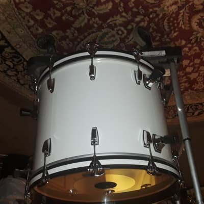 Ludwig Classic Maple 4 Piece SHELL PACK image 7