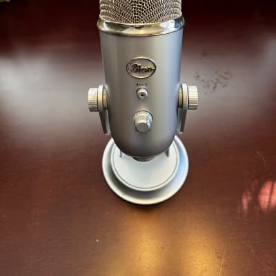 Blue Yeti USB Microphone discount Platinum