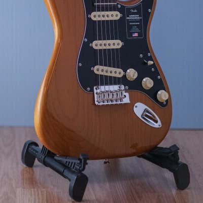Fender American Professional II Stratocaster Roasted Pine DEMO image 3