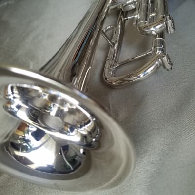 Getzen Severinsen Model Eterna 900S Trumpet 1968-1971 w/hard case, mouthpieces, mutes, & lyre image 11