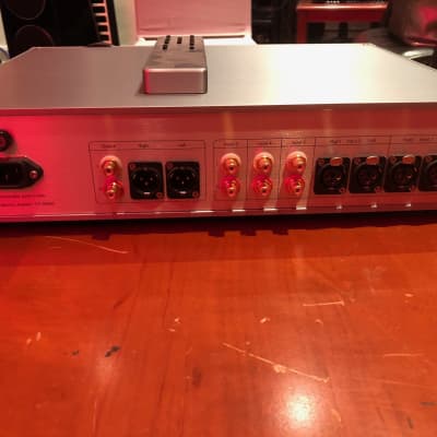 Pass Labs XP-10 Line Level Preamp with Remote image 6