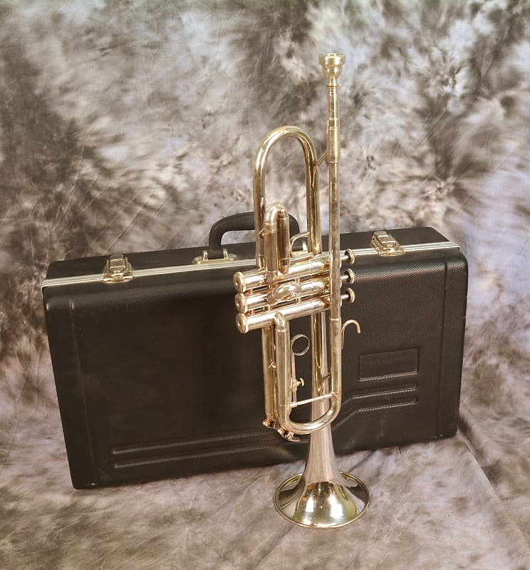 Bach TR300 Student Trumpet | Reverb