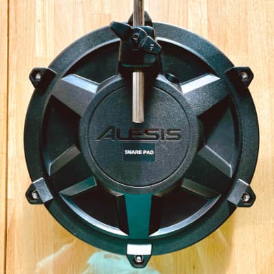 Alesis Nitro Mesh 2019 (Black) 8" Mesh Snare Drum Pad (Used) w/Clamp & L-Bar Dual Zone image 4