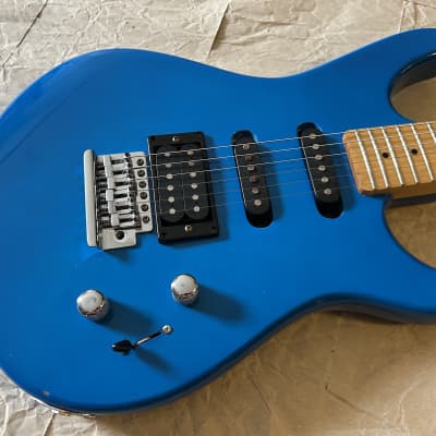 エレキギターWashburn　G−JRV/B Washburn G-JRV - w/hardshell case