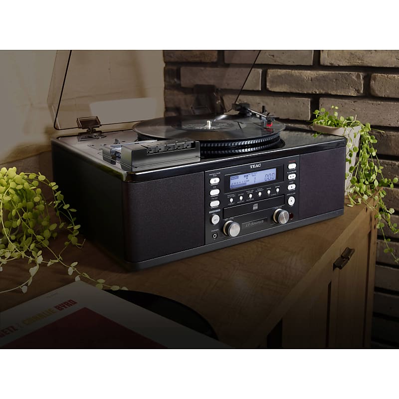 Teac LP-R660USB-PB Turntable w/ USB, CD Recorder, Cassette Deck & AM/FM  Tuner (Black)