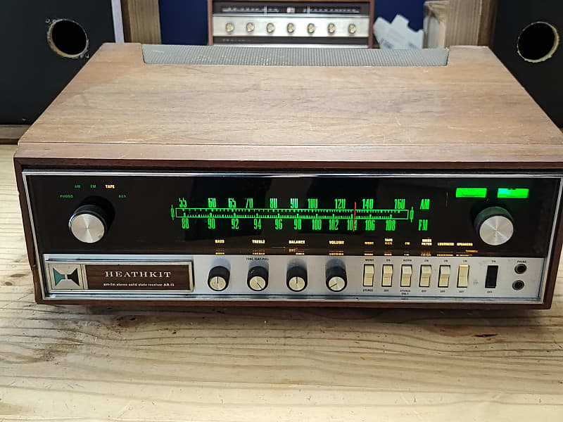 Heathkit AR15 1967-1971 - Walnut  			