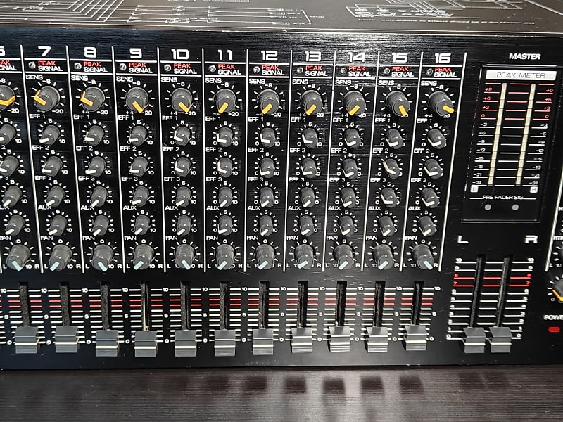 Roland M-16E 16-Channel Line Mixer | Reverb Canada
