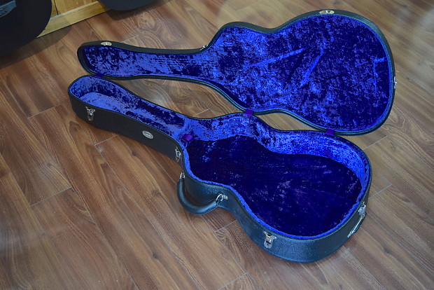 Collings traditional case sale