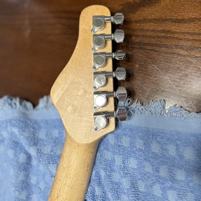 Behringer Electric Guitar image 8